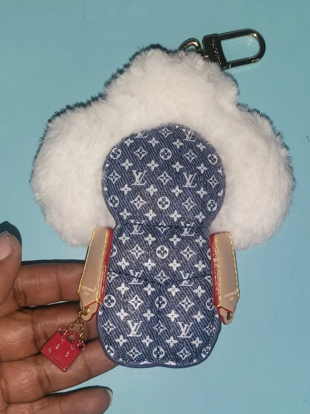 Luxury White Faux Fur Flower Crossbody Bag